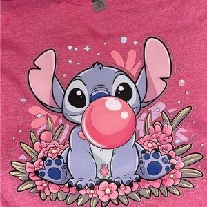 Gildan Pink Bubble Blowing Stitch size L